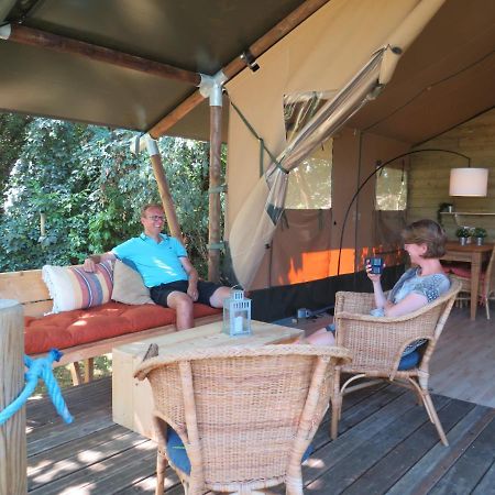 Domaine Audubert Guest House Сент-Антонен Екстериор снимка